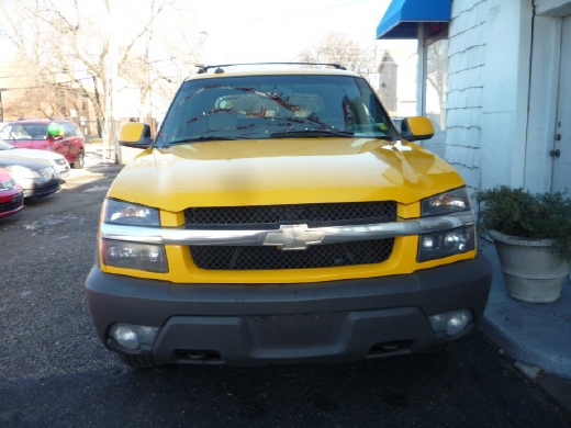 Image 1 of 2003 Chevrolet Avalanche…