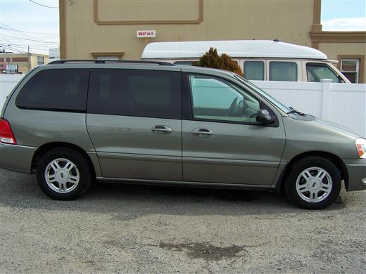 Image 2 of 2004 Ford Freestar SEL…
