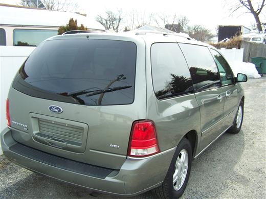 Image 3 of 2004 Ford Freestar SEL…