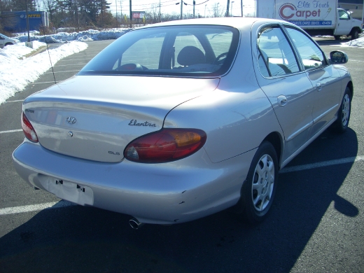 Image 2 of 2000 Hyundai Elantra…