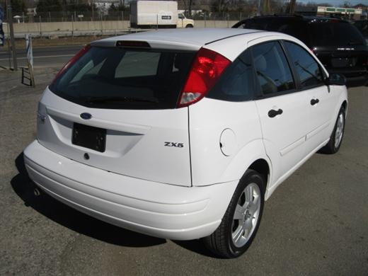Image 3 of 2006 Ford Focus ZX5…