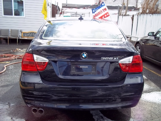 Image 3 of 2007 BMW 328 xi Middle…