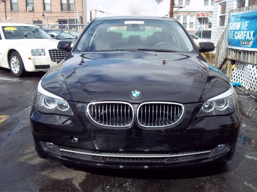 Image 4 of 2008 BMW 528 xi Middle…