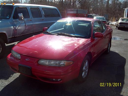 Image 1 of 1999 Oldsmobile Alero…