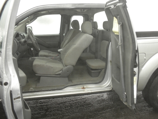 Image 2 of 2005 Nissan Frontier…