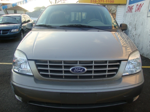 Image 9 of 2004 Ford Freestar SE…