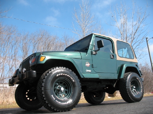 2000 Jeep Wrangler Sahara Lima