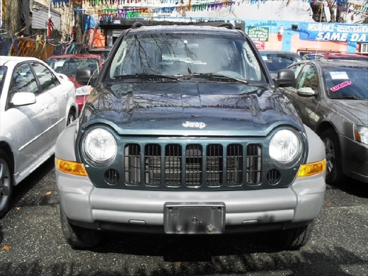 Image 5 of 2005 Jeep Liberty Sport…
