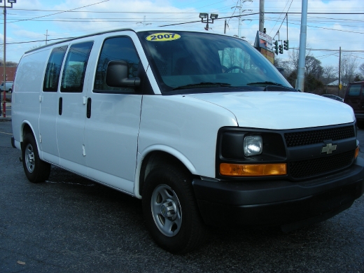 Image 2 of 2007 Chevrolet Express…