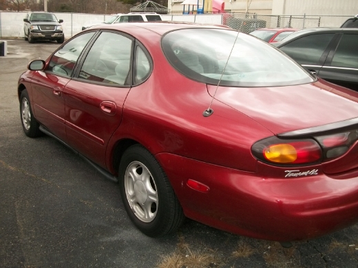 Image 6 of 1997 Ford Taurus GL…