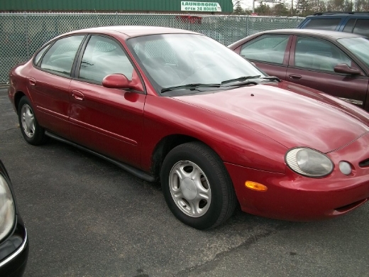 Image 9 of 1997 Ford Taurus GL…