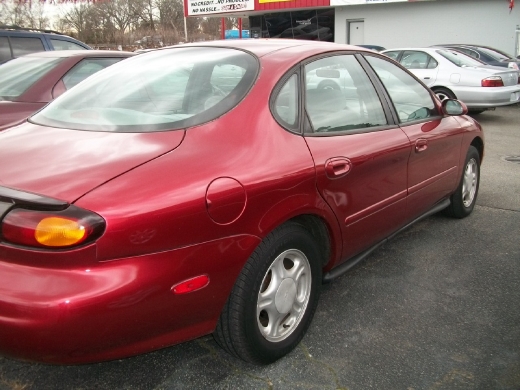 Image 10 of 1997 Ford Taurus GL…