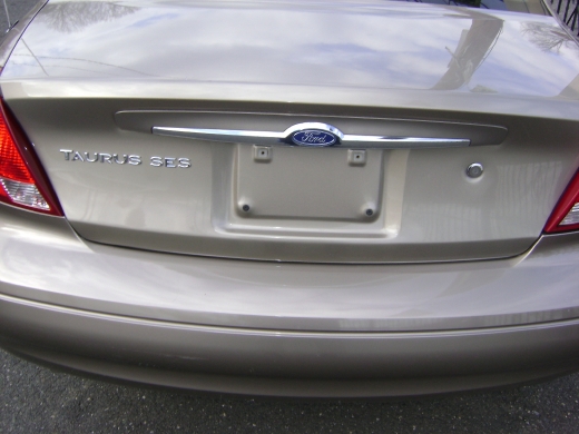 Image 2 of 2003 Ford Taurus SES…
