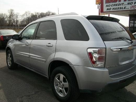 Image 7 of 2005 Chevrolet Equinox…
