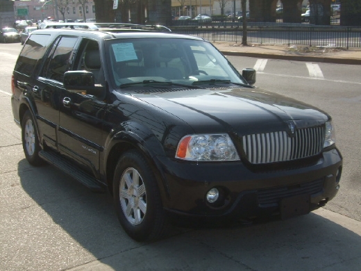 Image 3 of 2004 Lincoln Navigator…
