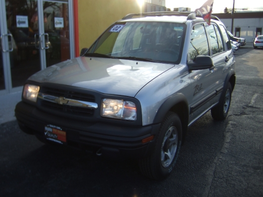 Image 1 of 2002 Chevrolet Tracker…