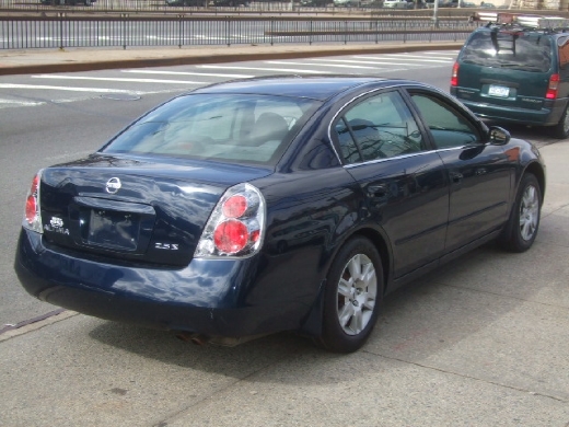 Image 3 of 2005 Nissan Altima 2.5…