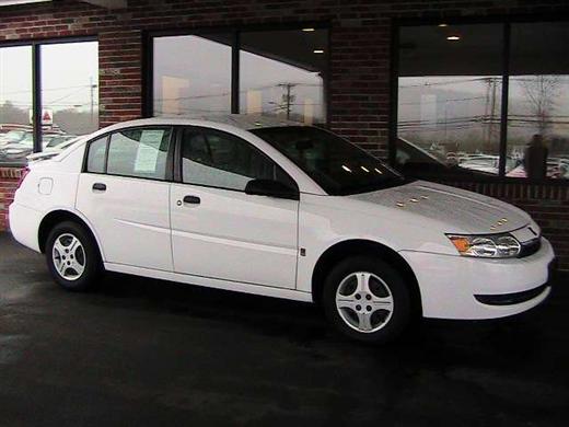 Image 2 of 2003 Saturn Ion White