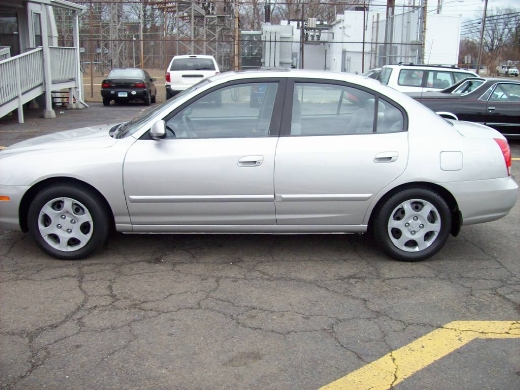 Image 4 of 2003 Hyundai Elantra…