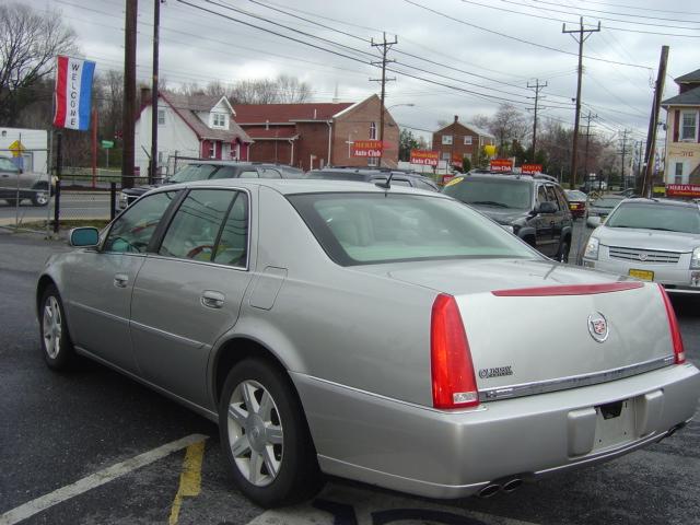 Image 2 of 2006 Cadillac DTS District…