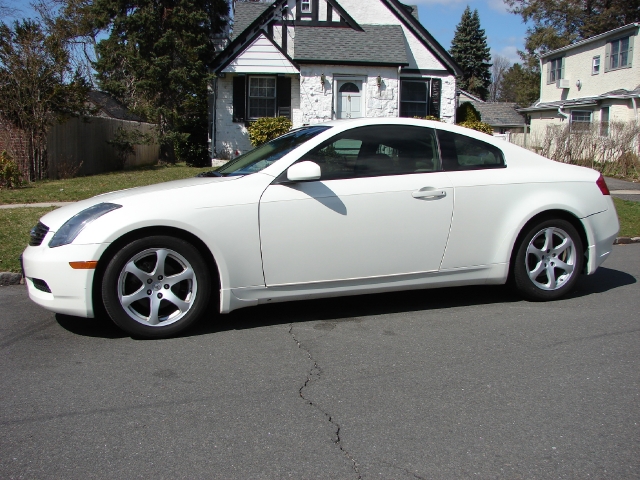 White Infiniti G35 Coupe For Sale. 2004 Infiniti G35 Coupe 2 Door