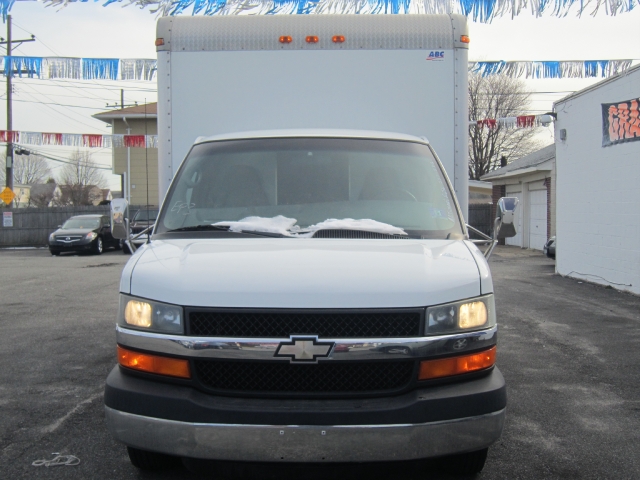 Image 1 of 2004 Chevrolet Express…