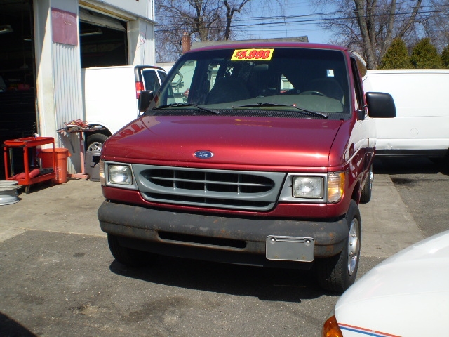 Image 1 of 2002 Ford Econoline…