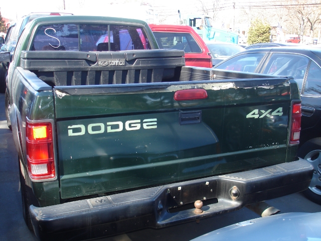 Image 3 of 1996 Dodge Dakota Sport…