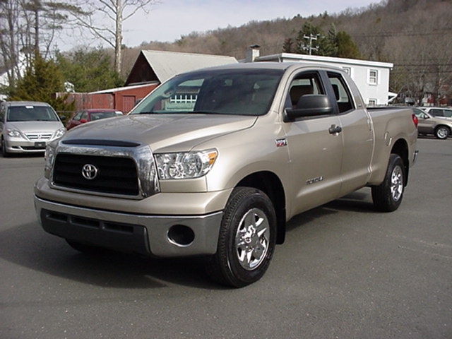 Image 1 of 2007 Toyota Tundra Gold
