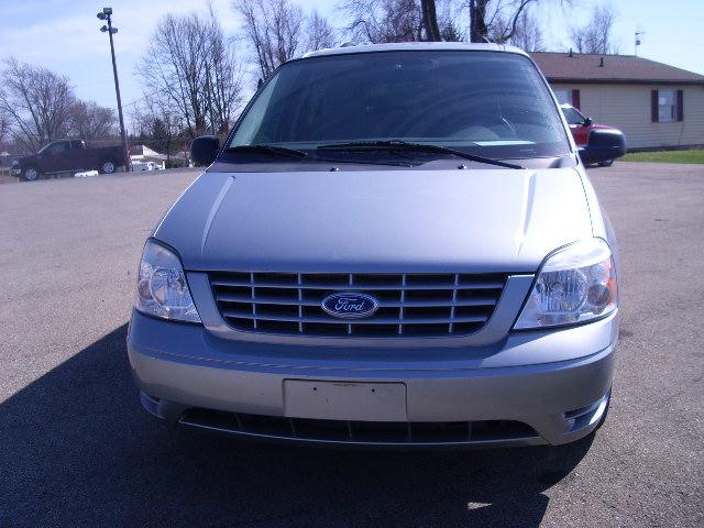 Image 4 of 2007 Ford Freestar SE…