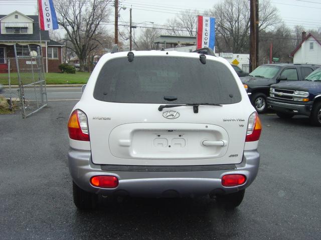 Image 2 of 2004 Hyundai Santa Fe…
