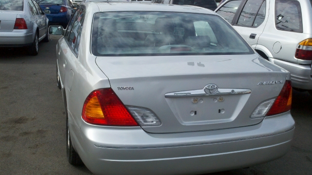 Image 3 of 2001 Toyota Avalon XL…