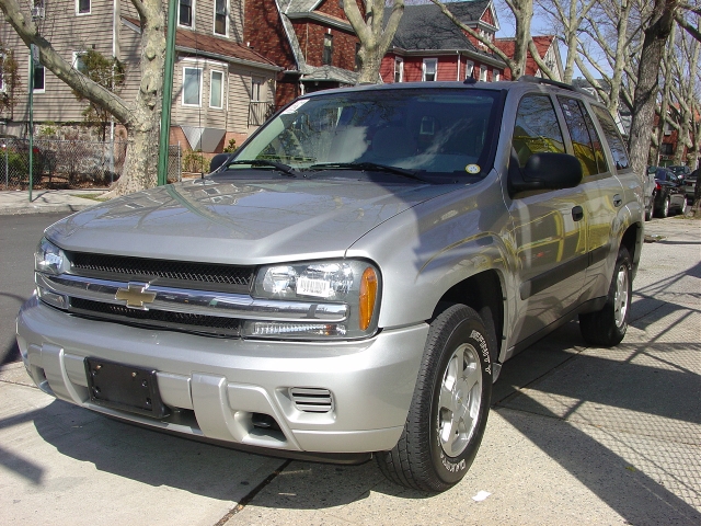 Image 4 of 2005 Chevrolet TrailBlazer…