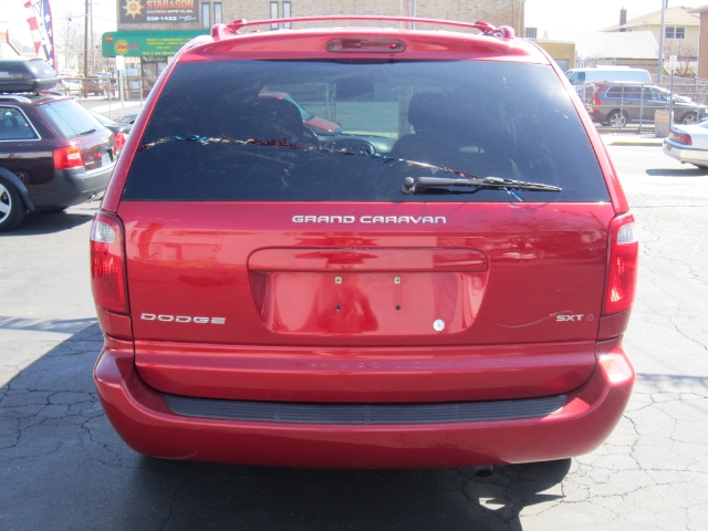 Image 2 of 2004 Dodge Grand Caravan…
