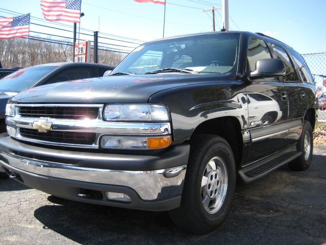 Image 6 of 2003 Chevrolet Tahoe…