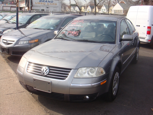 Image 1 of 2002 Volkswagen Passat…