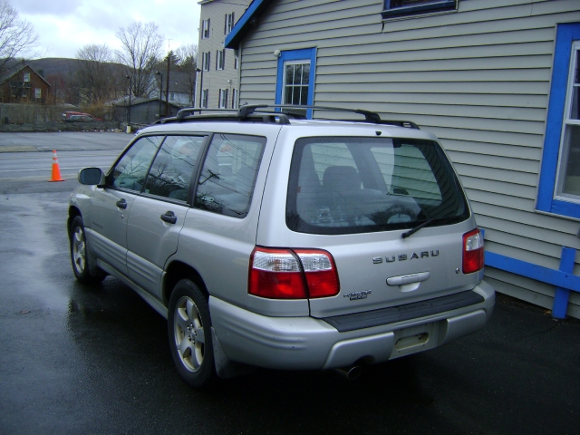 Image 2 of 2001 Subaru Forester…