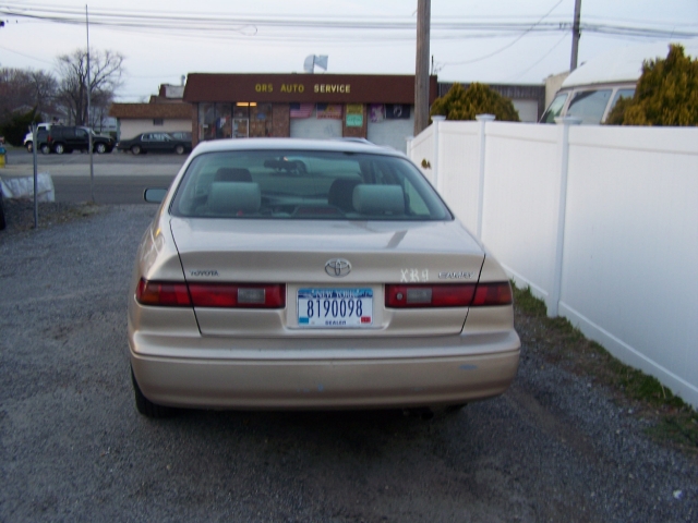 Image 4 of 1997 Toyota Camry LE…
