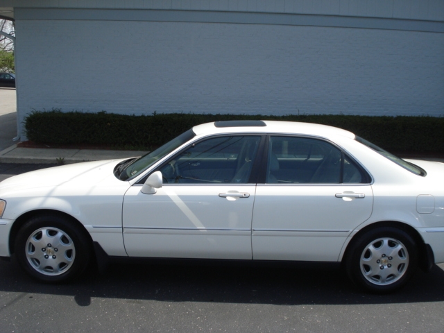 Image 3 of 2001 Acura RL 3.5 Cincinnati,…
