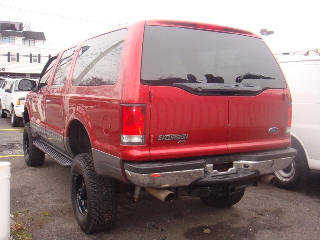 Image 4 of 2001 Ford Excursion…