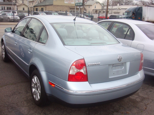 Image 4 of 2002 Volkswagen Passat…