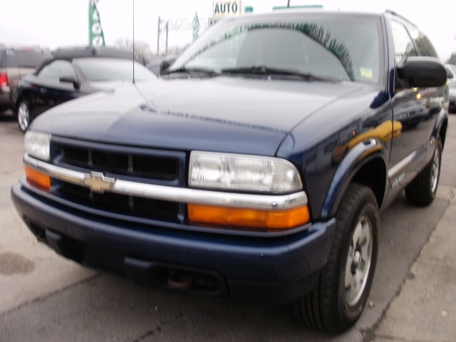 Image 4 of 2004 Chevrolet Blazer…