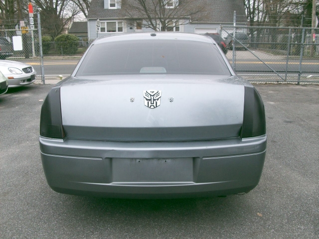 Image 2 of 2006 Chrysler 300 Base…