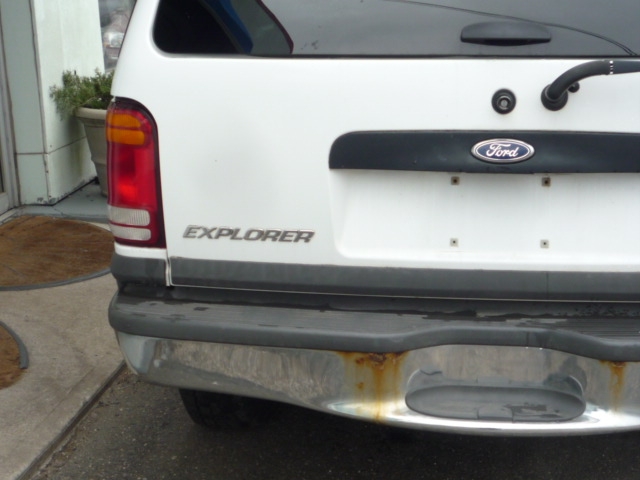 Image 3 of 1999 Ford Explorer Limited…