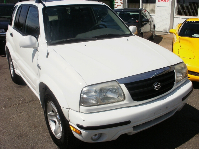 Image 3 of 2002 Suzuki Grand Vitara…