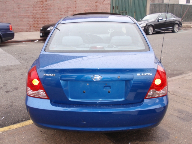 Image 4 of 2006 Hyundai Elantra…