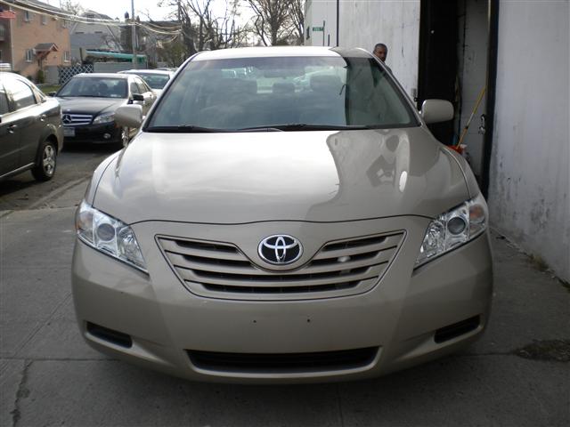 Image 9 of 2009 Toyota Camry LE…