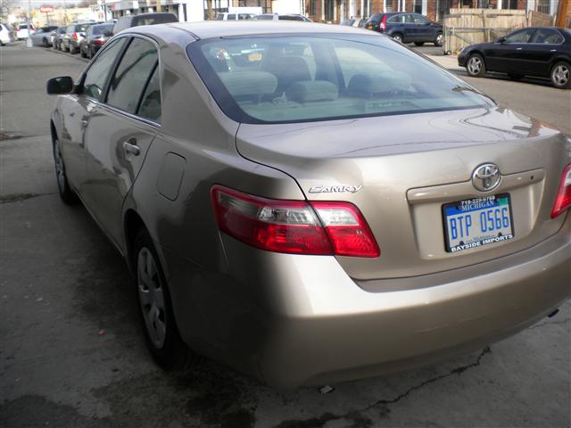 Image 10 of 2009 Toyota Camry LE…