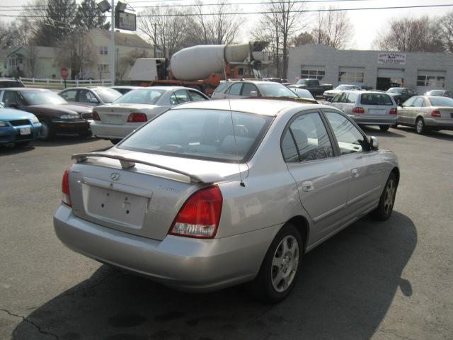 Image 2 of 2002 Hyundai Elantra…