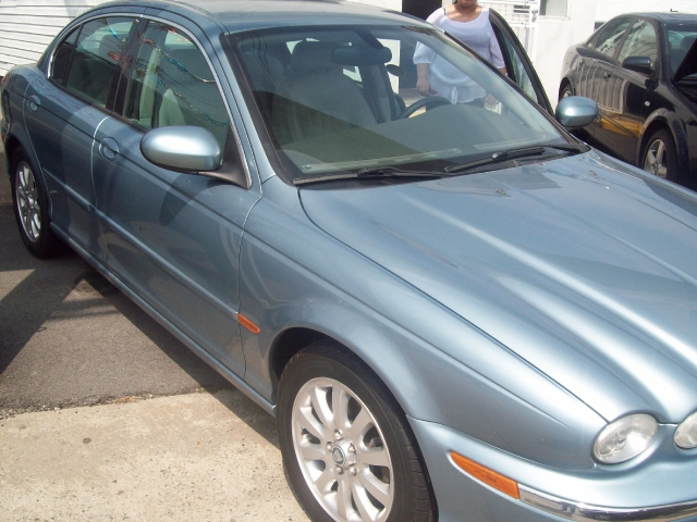 Image 3 of 2003 Jaguar X-Type 2.5…